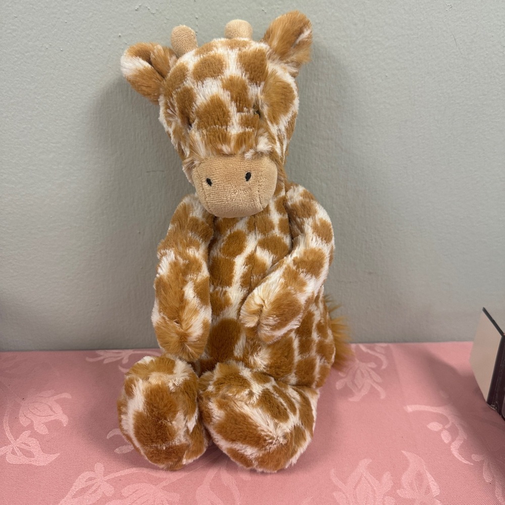 Jellycat London Bashful Giraffe Medium Stuffed Animal Plush Tan Cream 12"
